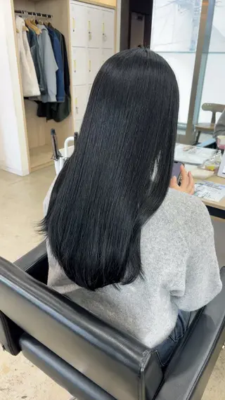 ロング 🪽髪質改善矯正 🤍MIU🤍のヘアスタイル