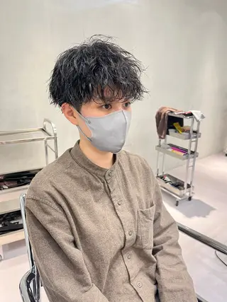 ショート パーマ メンズ ⚡メンズパーマフ ェードカットTomyのヘアスタイル
