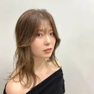 ミディアム カラー 有田裕真 【ブリーチカラー】のヘアスタイル