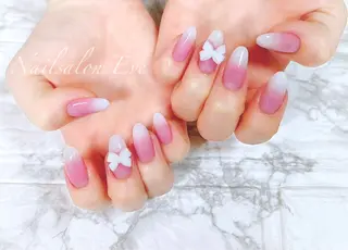 ネイル Nailsalon Eve（イヴ）のネイルデザイン