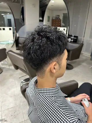 ショート メンズ ハイトーン✨髪質 改善🫧RYOのヘアスタイル