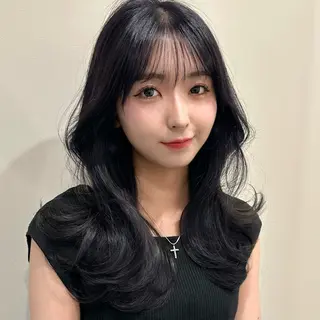 セミロング 🌹ハッシュカット、 レイヤー韓国ヘア🌹のヘアスタイル