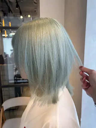ミディアム 渋谷ハイトーン/ デザインカラー阿部のヘアスタイル