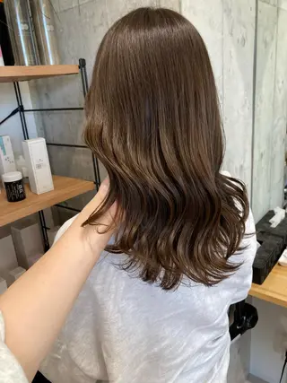セミロング ✨色持ちの良い艶 カラー✨蟹江真世のヘアスタイル