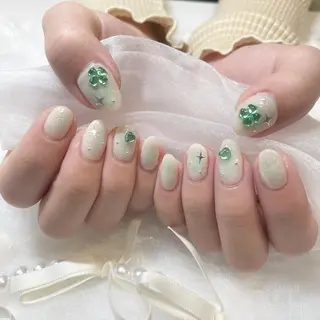 ネイル fiore nail 🦋のネイルデザイン