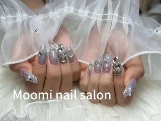 セミロング Moomi nail salonのネイルデザイン
