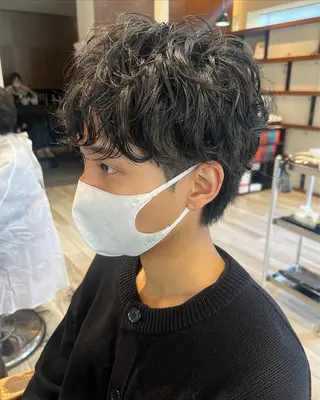 ミディアム パーマ メンズ Ore🫧タナカマヤ /柔らかい質感カラーのヘアスタイル