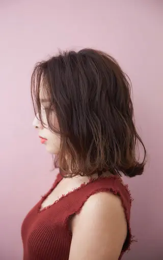 ミディアム カラー JILL ユキのヘアスタイル