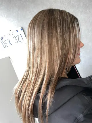 セミロング カラー Piki salon ピキサロン　代表まきのヘアスタイル