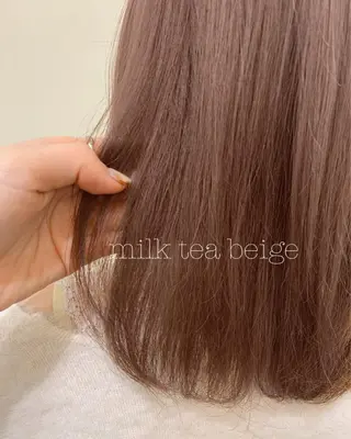 ミディアム カラー ぱつっとボブ/ 小野あかねのヘアスタイル