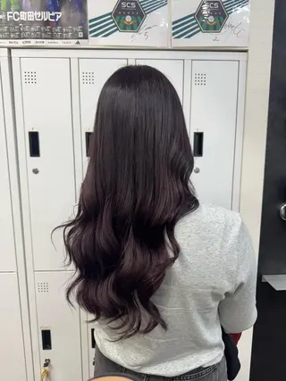 ロング 横浜🦋ハイトーン 🫐シャドウルーツのヘアスタイル