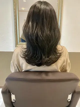 ミディアム カラー 坂井田 浩樹のヘアスタイル