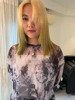 カラー ブリーチカラー🎀 韓国風/寺門美優のヘアスタイル