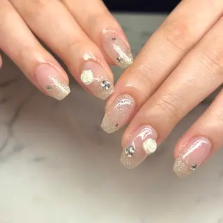 ネイル 𝒾𝓀𝑜𝒾 ☆*:.｡.のマツエク・マツパデザイン