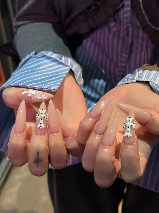 ネイル 🎼yuuka/池袋 🎼WOLTOKYOのネイルデザイン