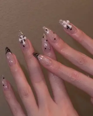 カラー AIN Nailのネイルデザイン