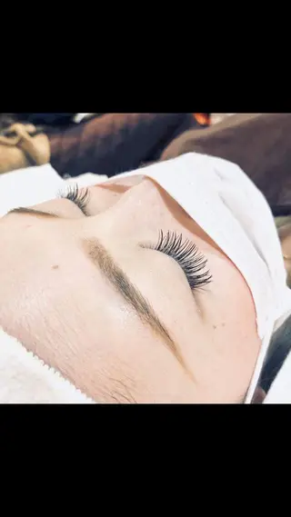 マツエク・マツパ そそ　喜 多のヘアスタイル