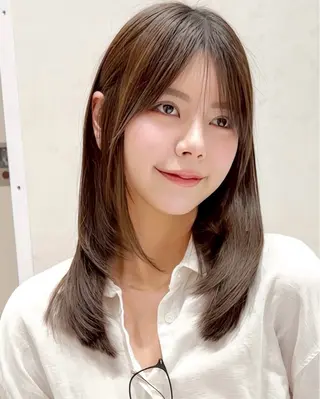 セミロング レイヤーカット/ レイヤーボブ/kiiのヘアスタイル