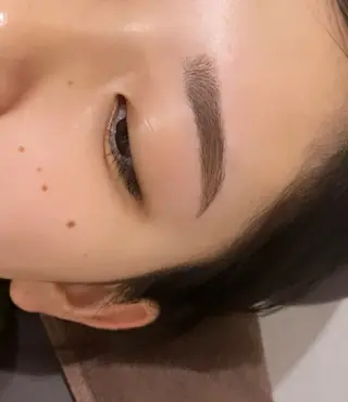 アイブロウ 平山 久美のマツエク・マツパデザイン