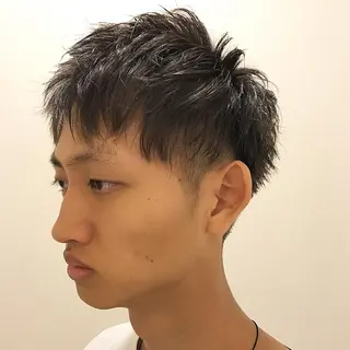 ショート カラー パーマ メンズ 平内 賢人のヘアスタイル