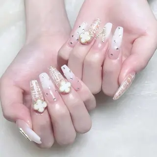 ネイル Nail salon 木にいるのネイルデザイン