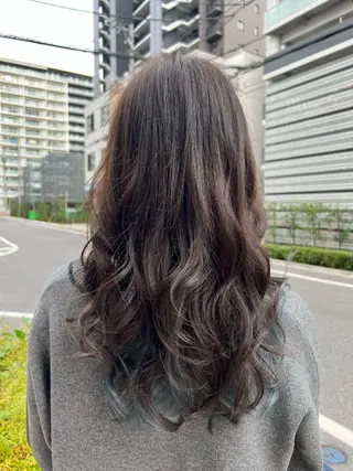 ロング カラー 石原 姫菜のヘアスタイル