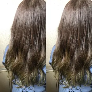 セミロング カラー 小栗 麻衣のヘアスタイル