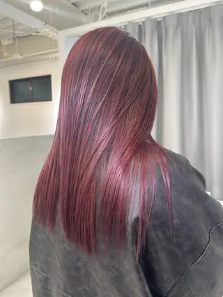 セミロング カラー ito. ブリーチ/髪質改善のヘアスタイル