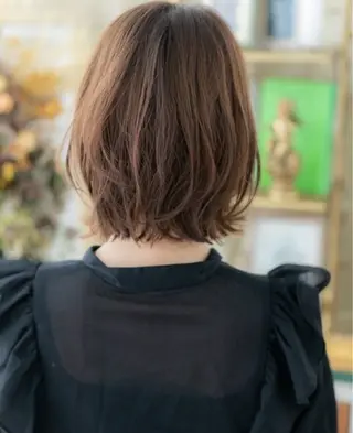 ショート 松山 彩香のヘアスタイル