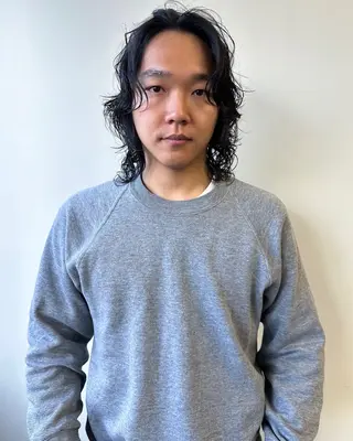 ミディアム パーマ メンズ 似合わせカット ケアパーマ喜来雅由のヘアスタイル