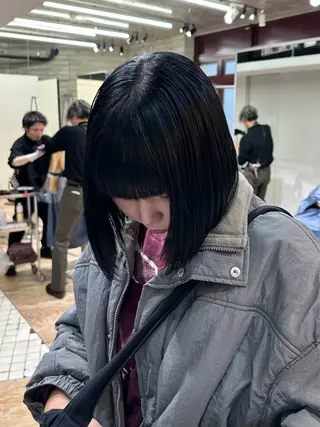 ショート ササキカズマ〻透明感 〻色落ち〻赤み消しのヘアスタイル