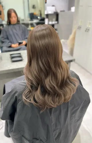 セミロング 髪質改善/レイヤー 兼折楓馬のヘアスタイル