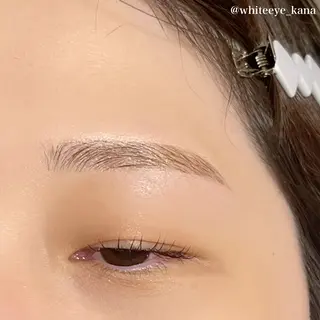 アイブロウ WHITELASH 🤍KANAの眉毛・アイブロウイメージ