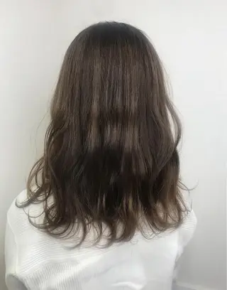 セミロング カラー 柴田 祐輔のヘアスタイル