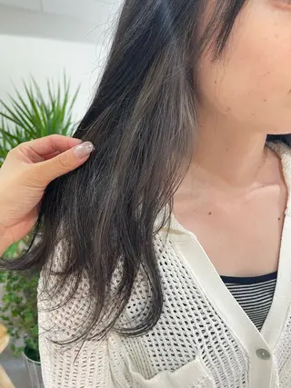 ロング カラー 中堀 遥のヘアスタイル
