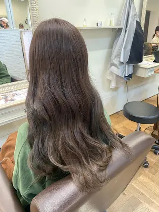 ロング カラー 【nui 茨木】 原田美紅のヘアスタイル