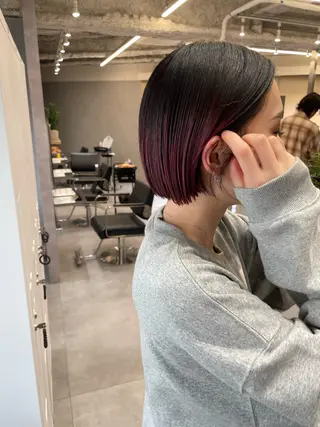 ミディアム カラー yui/ layer cutのヘアスタイル