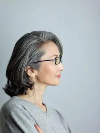 セミロング 髪質改善・修復 成瀬由賀里のヘアスタイル