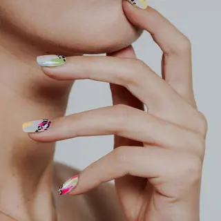 ネイル elu :nail&eyeのネイルデザイン