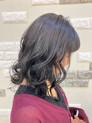 ミディアム 女性目線でつくる ショートayakaのヘアスタイル