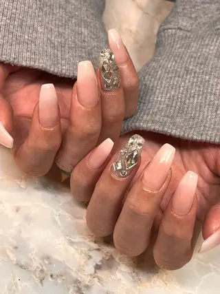 ロング KINUGASA YUKAのネイルデザイン