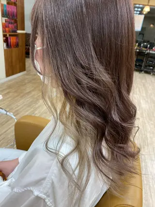 カラー SALOWIN栄 高須大貴のヘアスタイル