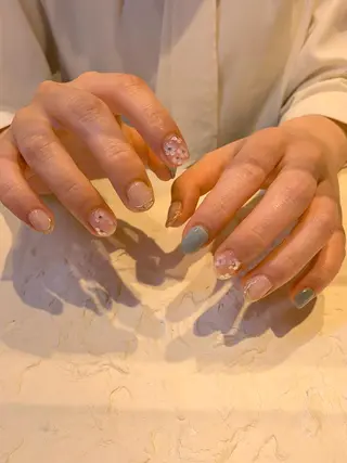 ネイル マキノ ユイのネイルデザイン