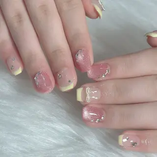 ネイル LAVISH nanamiのネイルデザイン