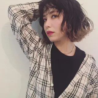 ミディアム カラー 池田 真由美のヘアスタイル