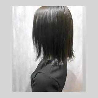 ショート カラー 佐藤 沙也輝のヘアスタイル