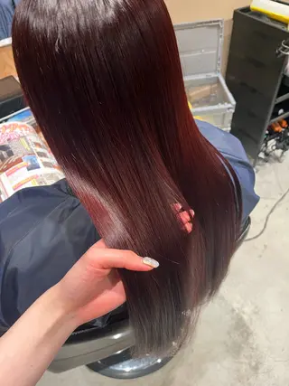 ロング カラー 溝曽路 優衣のヘアスタイル