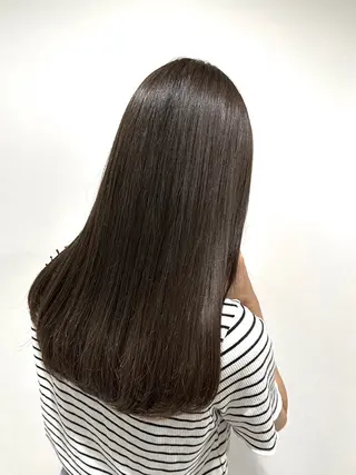 ロング カラー 青沼夏未/オリーブ/ 寒色カラーのヘアスタイル