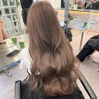 ロング カラー ミルクティーベージュ 🐱【Ryo】のヘアスタイル