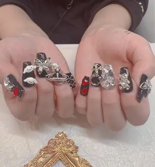 ネイル MoaNail🫶 Yoshiのネイルデザイン